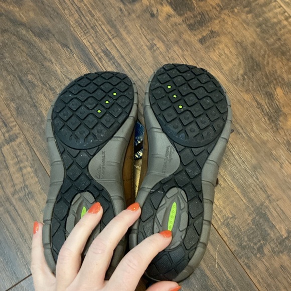 NWOT Clarks WaveWalk Waterproof Boots - Picture 5 of 7